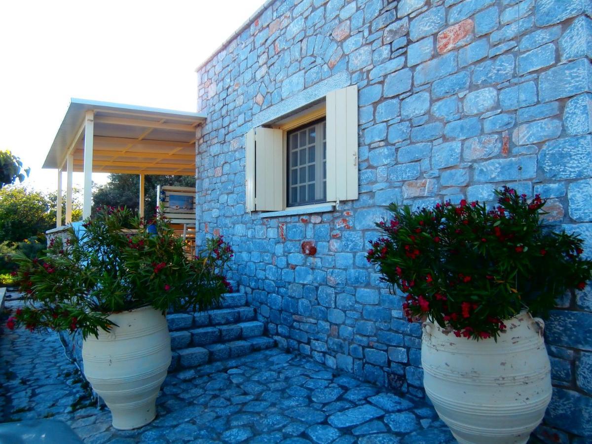 Villa Tzortzakos By Holiday Homes Mavrovoúnion Exteriér fotografie