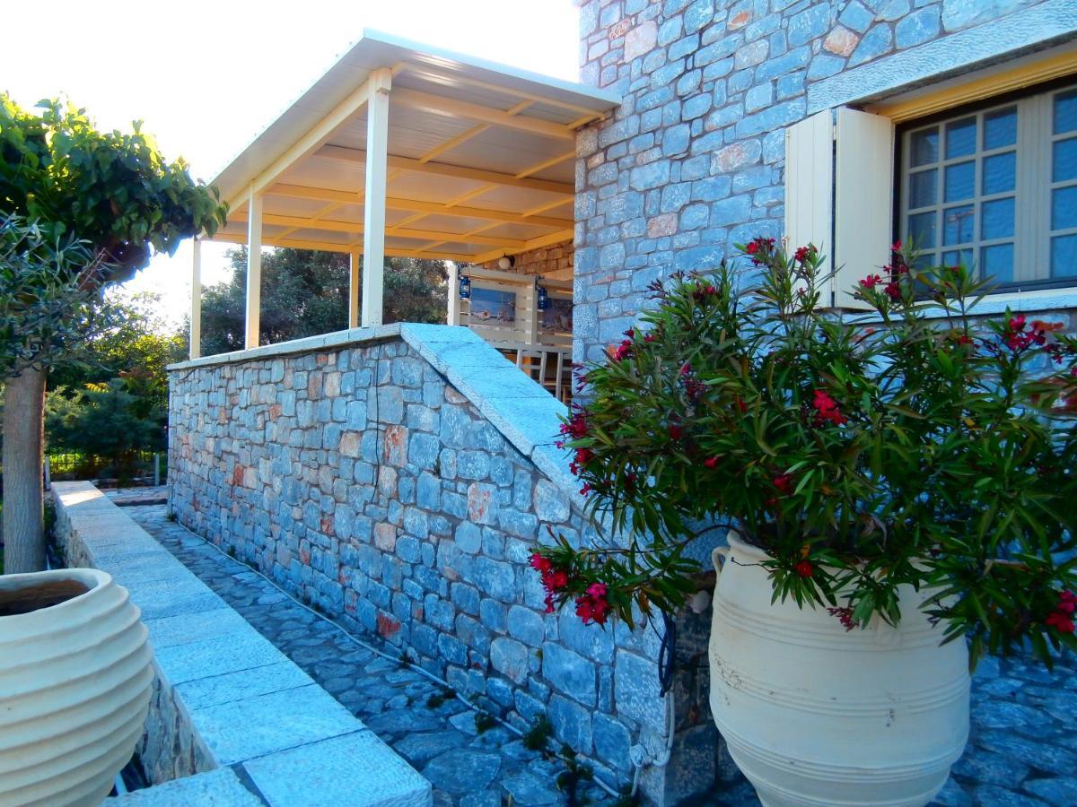 Villa Tzortzakos By Holiday Homes Mavrovoúnion Exteriér fotografie
